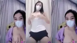 Lanny Payudaranya Terbelah