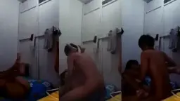 Malam Minggu, Pecah Perawan Pacarku Yang Menggoda