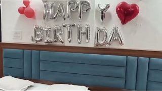 Bhabhi Ne Dever Ko Birthday Gift Mein Apni Chut Ka Surprise Diya