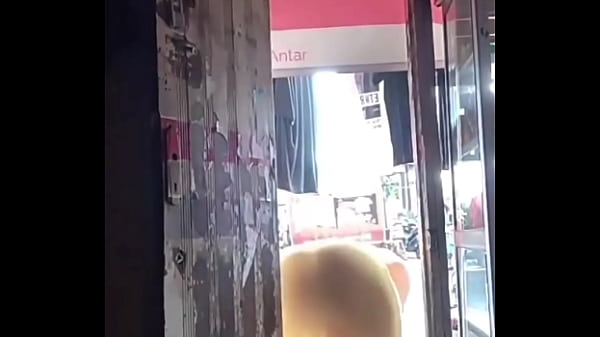 Gak Tahan Lagi Jemur Baju, Malah Digoda Ngesex Panas