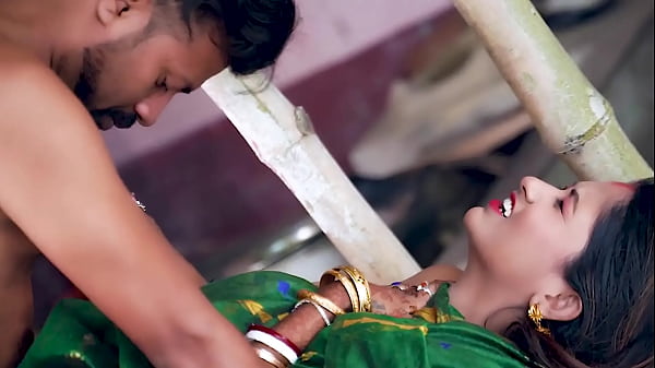 Desi Bhabhi Garmi Bhare Jungle Mein Chud Rahi Hai Devar Ke Saath, Kharab Hindi Audio