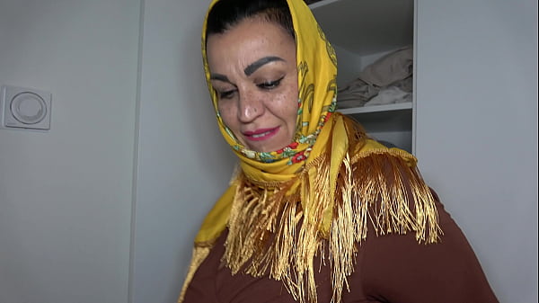 Arab Hijabi Stepmom With A Huge Ass – سكس عربي