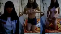 Della Cina Peranakan Kecil Telanjang Bulat
