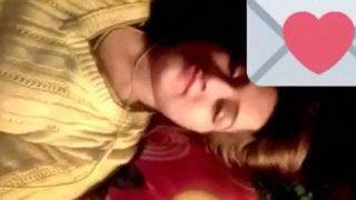Desi Cewek Bugil Pamer Buat Pacar Di Video Call