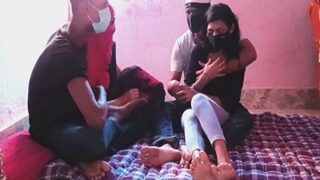 Video Bf Bangladesh: Empat Pasangan Kinky Main Bareng, Nge-sex Gila-gilaan.