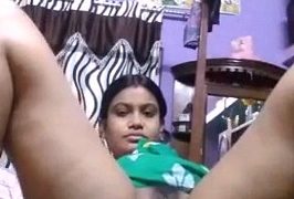 Video Tante Desi Pamer Celah Basah
