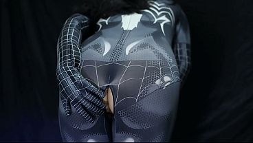 Cewek Montok Berpantat Gede Cosplay Spiderman Digoyang Tukang Becak