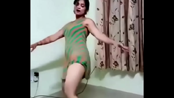 Tarian Menggoda Gadis Desi