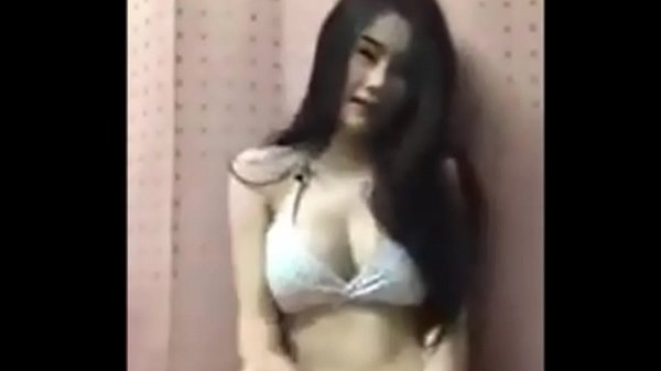 Asiática Goyang Panas Di Live Stream Fb, Bikin Crot