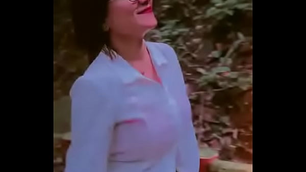 Desi Cewek Babita, Siap Digoyang Panas Sampai Basah Kuyup.