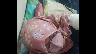 Tante Riani Melahap Kontol Dan Merasakan Kenikmatan Yang Menggila