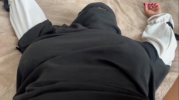 Pembantu Arab Bikin Klien Horny Dengan Memek Ketat Dan Payudara Montoknya