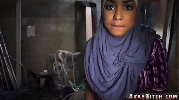 Cewek Arab Abg Sama Janda Muslim Di Titik Booty Drop, 23 Km Dari Sini, Goyang Pantat Bikin Mabok.