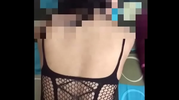 Telepon Panas Dengan Kekasih Gelap Saat Suami Tak Tahu