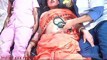Doktor India Ngentot Ibu Tiri Sampai Muncrat Di Kamar Mandi