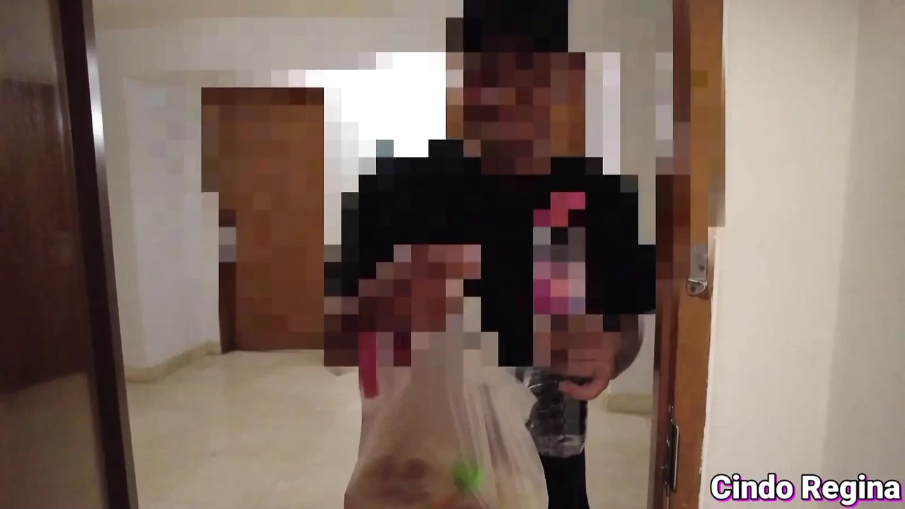 Beautiful Tiktokers Prank Food Courier Overloaded Until Crot In Her – Prank Delivery