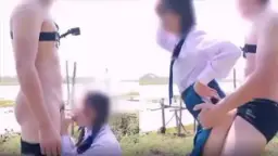Mandi Telanjang Di Pinggir Sungai, Basah Kuyup Sambil Mainin Tubuh Sendiri.