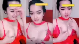 Mau Liat Badan Basah Kena Keringat Di Balik Lingerie Merah Yang Bikin Makin Pengen?