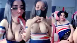 Rosalinda Cantik Binal, Toket Gemoy Bikin Ngaceng.