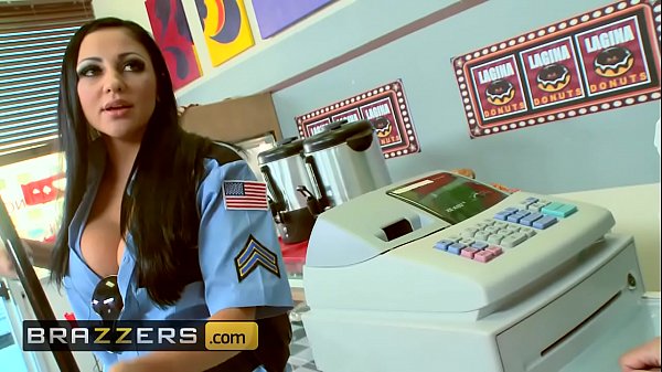 Bajingan Seragam Dengan Tits Gede – Audrey Bitoni, Honey White, Johnny Sins Ngocok Bareng – Boston Cream – Brazzers