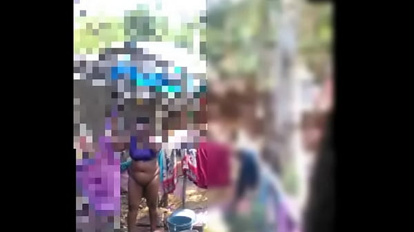 Cewek India Montok, Pantat Gede, Siap Digoyang @om