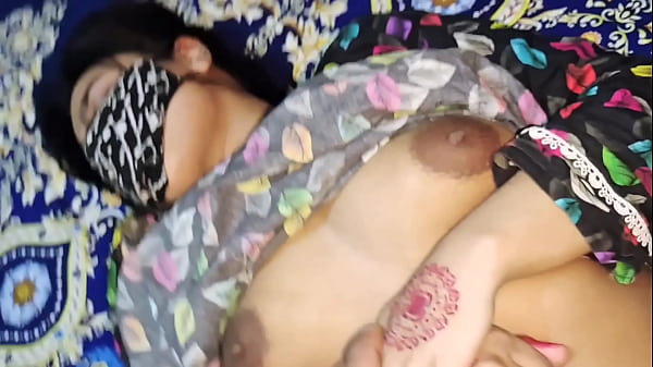 Ibu Tiriku Ngajarin Aku Soal Seks, Ngomong Kotor Pake Bahasa Hindi, Erangan Liar, Ngentot Brutal.