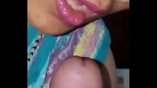 Malam Ini Kontol Suami Ditiup Pakai Suara Hindi, Desi Blowjob Panas