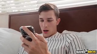 Bangbros – Tiffani Madison Si Mami Hot Bantu Anak Tirinya Parker Ambrose Fokus Belajar Sambil Ngewe Mulut
