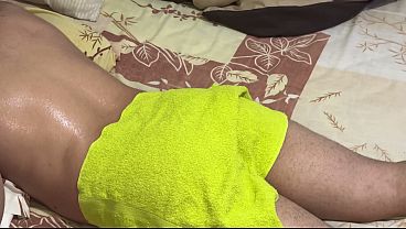 Ibu Mertua Montok Boker Gede Bantu Mantu, Pijat Berubah Jadi Ajang Panas.