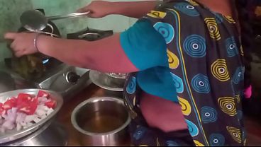 Ibu Rumah Tangga India Masak Seks Sama Selingkuhan, Dapur Jadi Arena Nafsu.