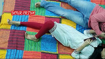 Anak Tiri Cewek Seksi Pertama Kali Ngewe Sama Kakak Tiri, Rekaman Amatir Pake Suara Hindi.