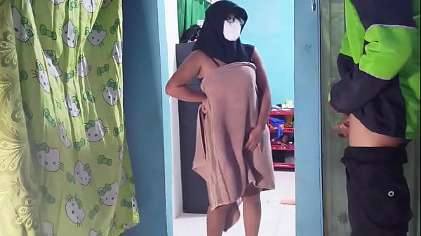Kepergok Tukang Ojol Pas Lagi Sibuk Ngocok Sendiri, Bikin Malu Tapi Pengen Lagi