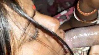 Bhojpuri Pembantu Hisap Kontol Mms