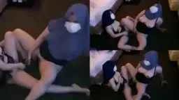 Tante Berjilbab Saling Mainin Lubang Basah Di Bawah Sana.