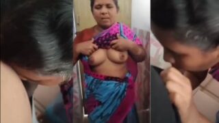 Tontonan Mesum Pembantu Miskin Yang Menjilat Kontol Majikannya.