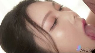 Ban Ban, Cewek China Seksi, Digenjot Keras Sampai Meraung.