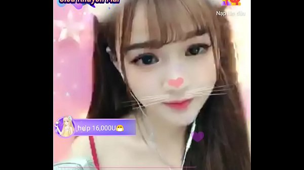 Gadis Manis Asia Di Talkshow Uplive, Goyang-goyang Bikin Greget.