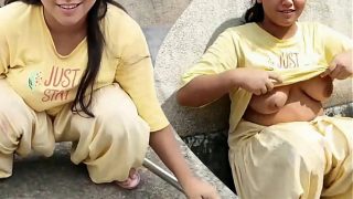 भाभी के साथ छत पर खुली हवा में चुदाई, गाँव की देसी लड़की का हिंदी में सेक्सी वीडियो