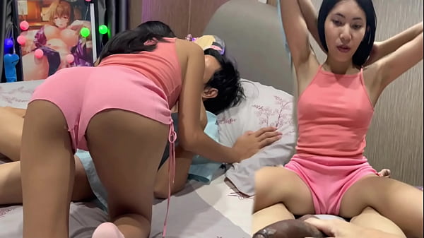 Ibu Tiri Panas Banget, Dia Puasin Nafsuku, Dan Dia Izinin Aku Record Semua Itu!!