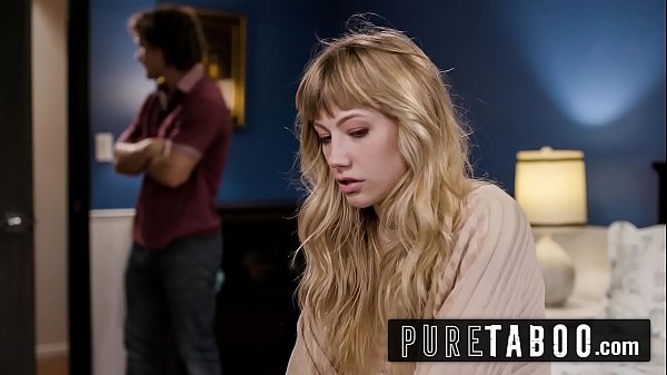 Blonde Cewek Ivy Wolfe Pertama Kali Ngerasain Kontol Sepupu Sendiri