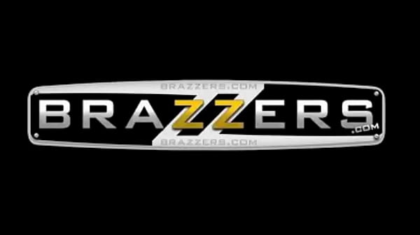 Tonton Bokep Brazzers, Bintang Porno Montok, Toket Gede Bikin Tegang