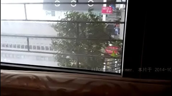 中国人（浩哥）闺蜜饭桌开搞，干得飞起