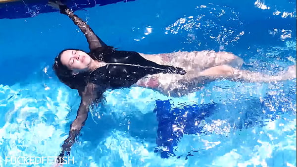 Body Basah Jessica Bunny Di Kolam, Gerakan Bikin Makin Liar