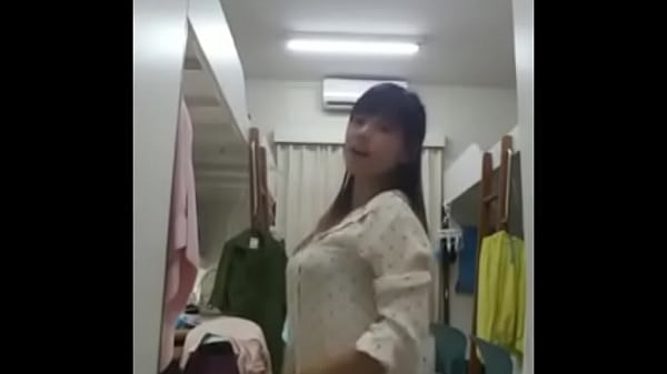 Cewek Indo Mantan Pacar Goyang Striptis Bikin Makin Tegang