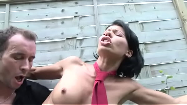 Remaja Ngentot Di Belakang Sekolah, Habis Itu Makan Sperma