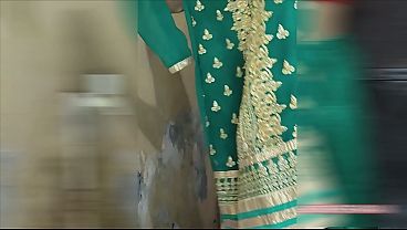 Tonton Video Mandi Cewek Desi India, Basah Kuyup, Bikin Ngilu!
